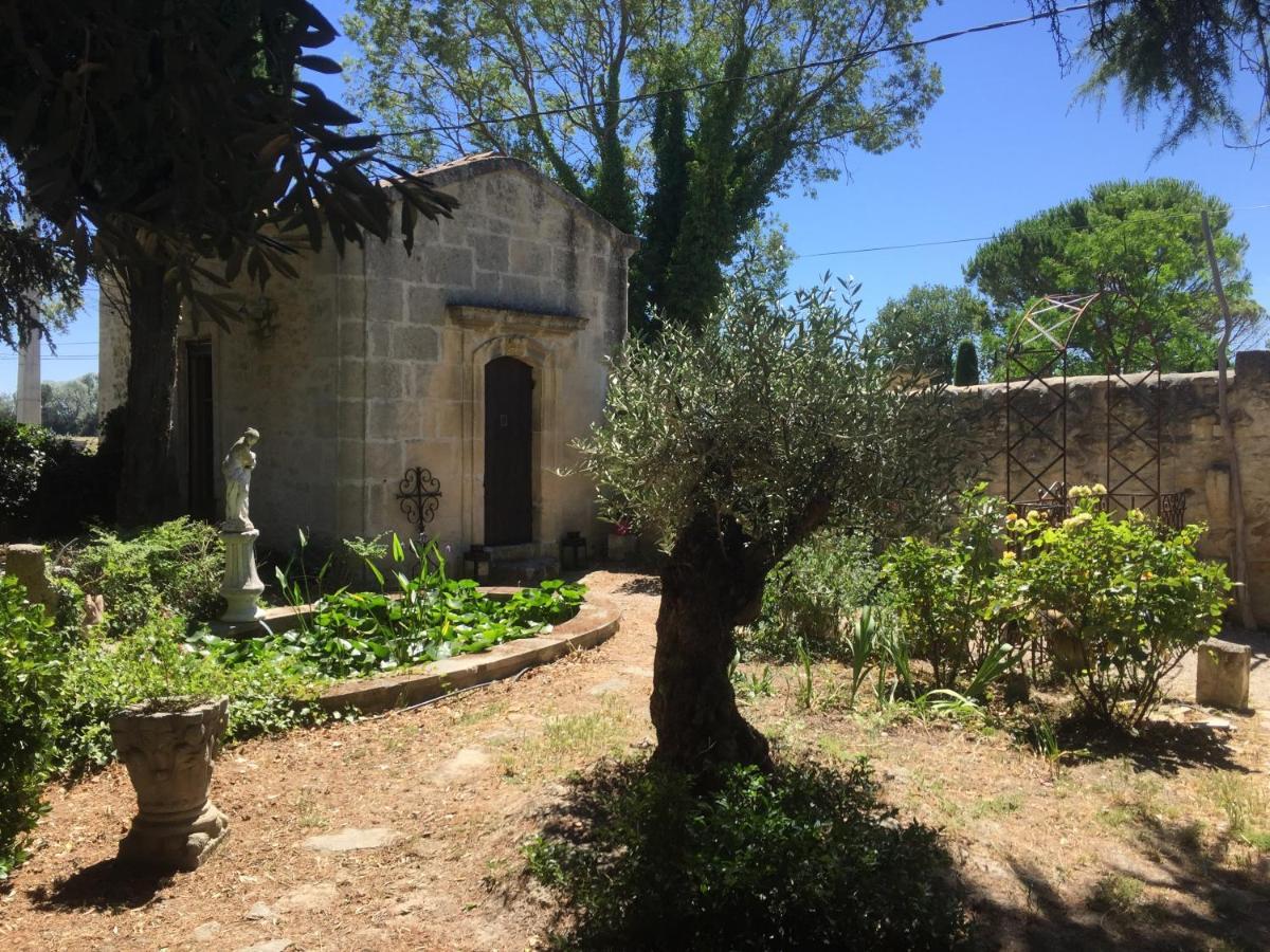 Mas De La Chapelle Sainte-Elisabeth Villa Tarascon Ngoại thất bức ảnh