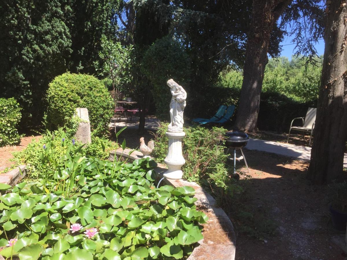 Mas De La Chapelle Sainte-Elisabeth Villa Tarascon Ngoại thất bức ảnh