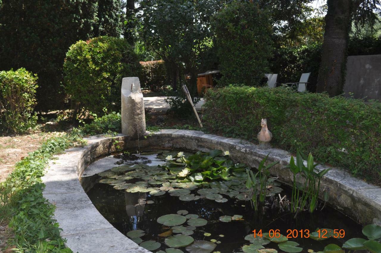 Mas De La Chapelle Sainte-Elisabeth Villa Tarascon Ngoại thất bức ảnh