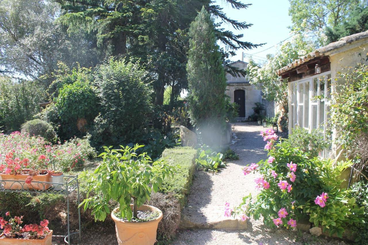 Mas De La Chapelle Sainte-Elisabeth Villa Tarascon Ngoại thất bức ảnh
